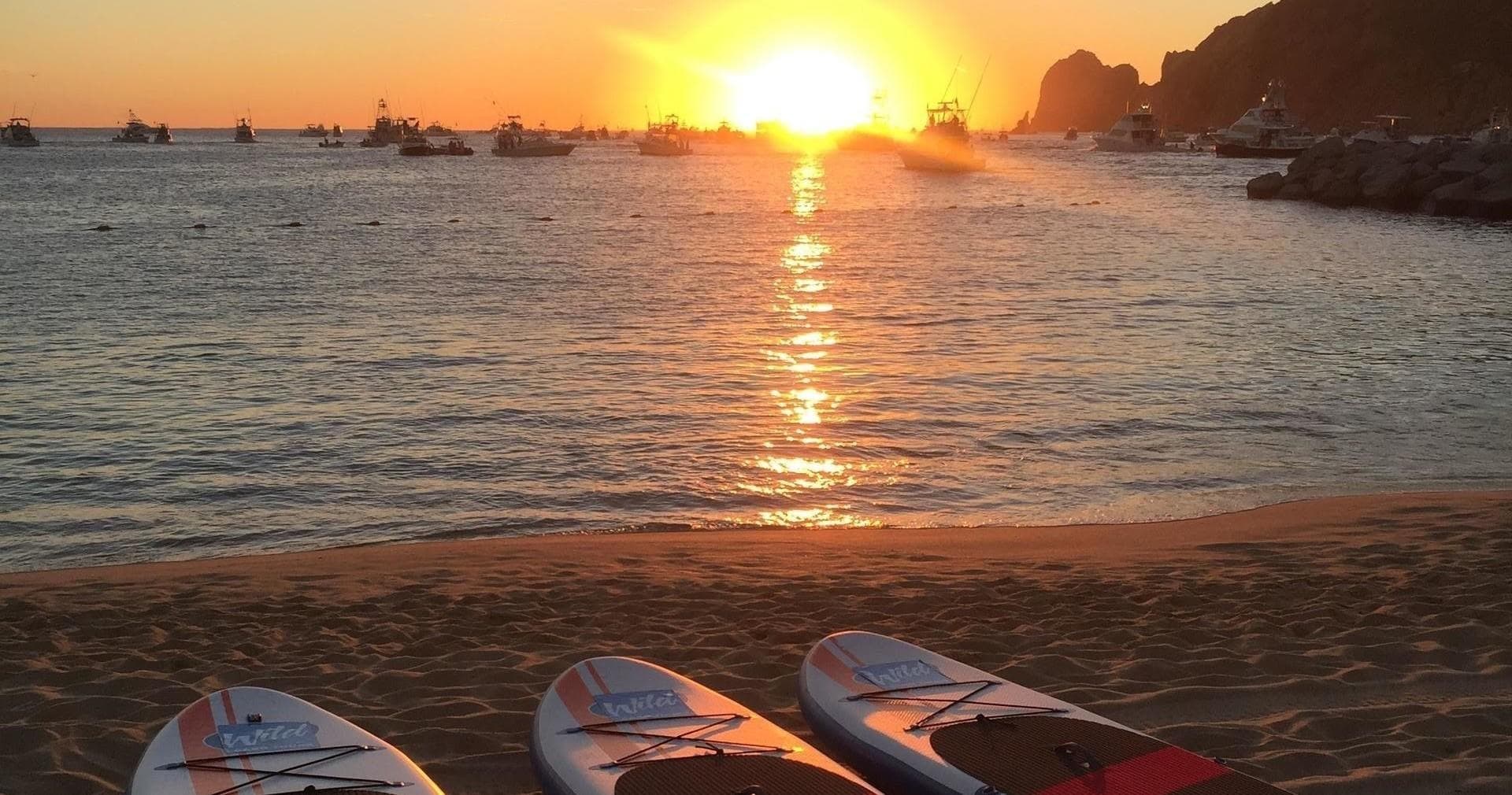 Land´s End Paddle Boarding Tour in Cabo San Lucas