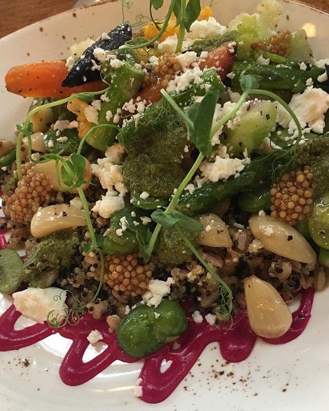 Taste Knoxville’s Flavors with Knoxville Food Tours