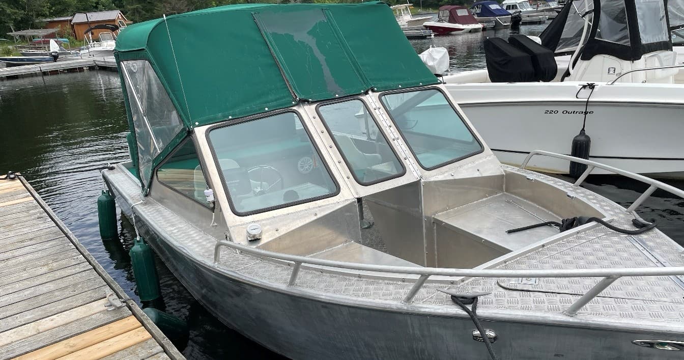 Water Activities at Stanley Boat Rental in Carling Bay