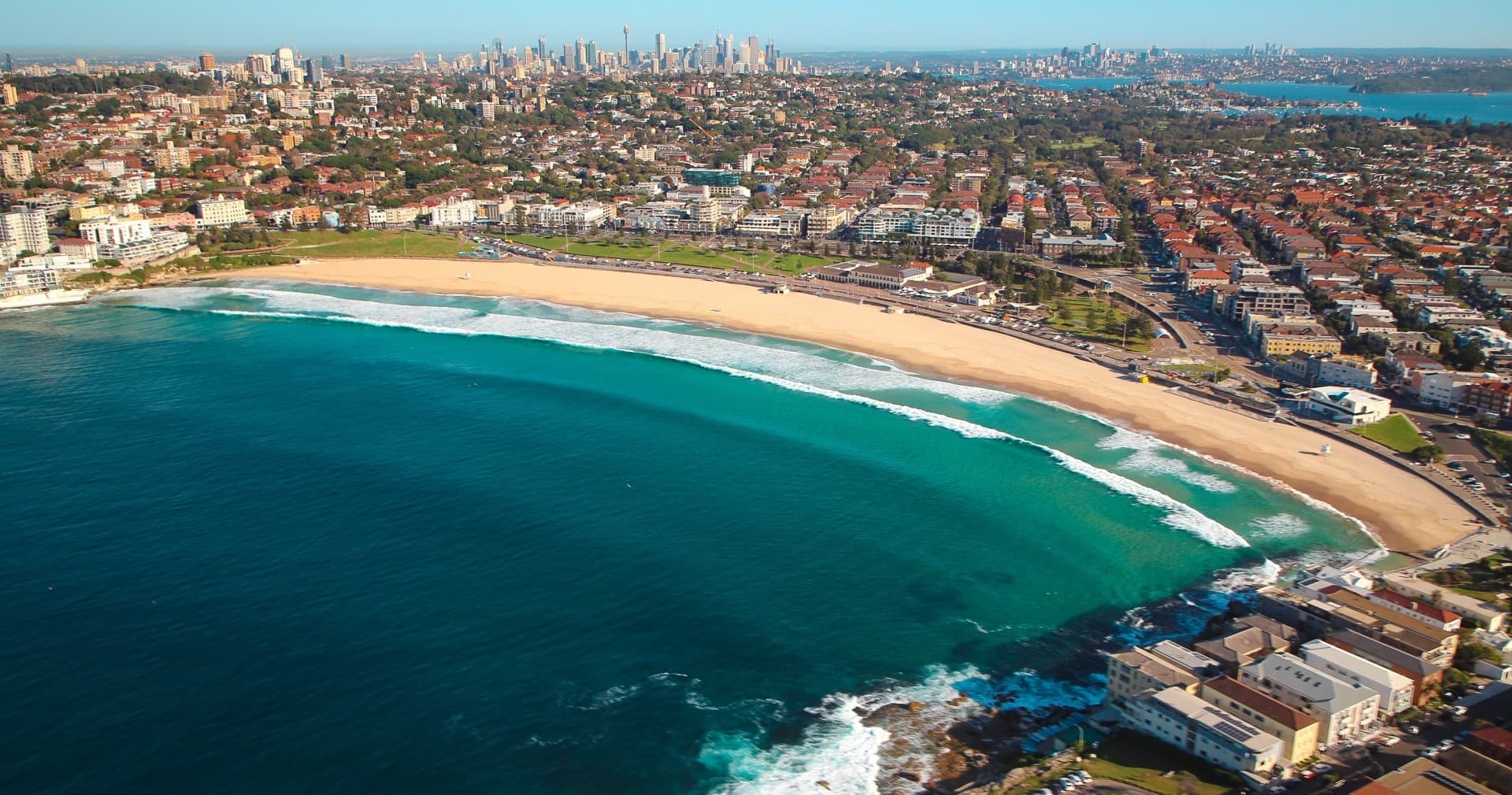 Soar Over Sydney: Stunning City to Surf Helicopter Flight