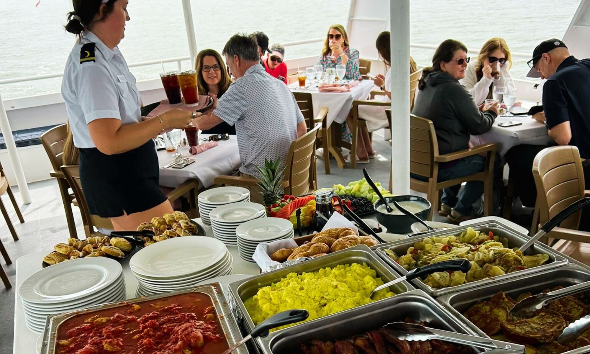 Lowcountry Sunday Brunch Cruise with Vagabond Cruise