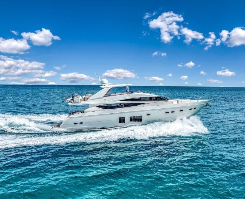 Miami PLATINUM Experience: Private Villa and Multi-Day Yacht Charter in Biscayne Bay photo 1