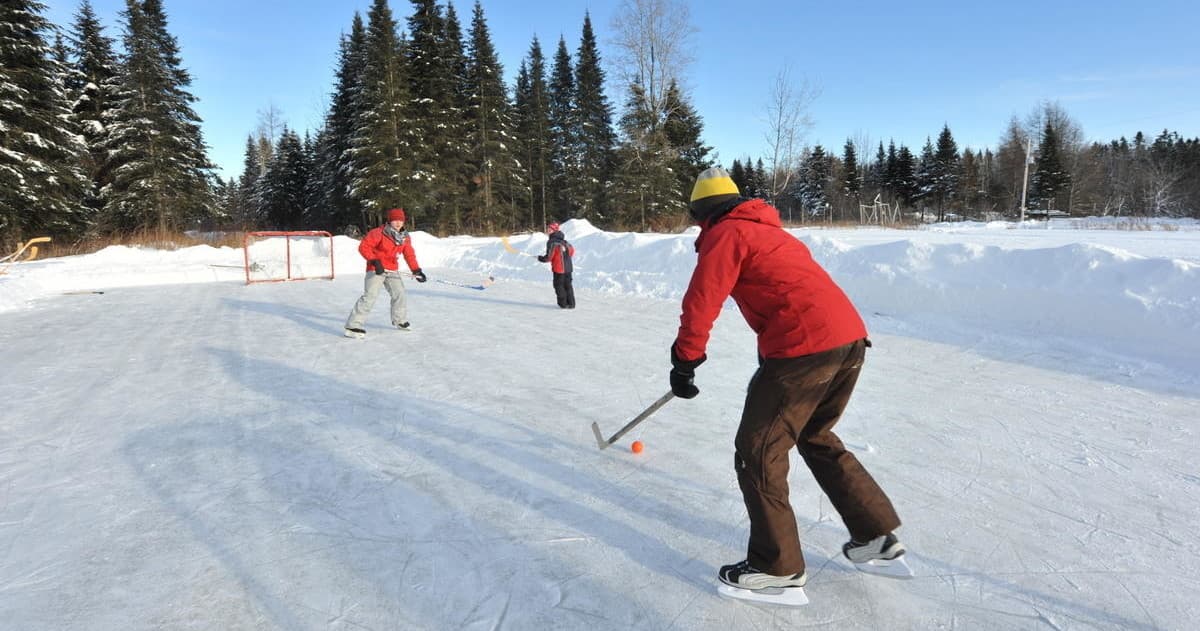 Winter Ice Skating at Chalets Villégiature & Pourvoirie Daaquam