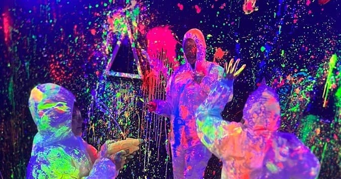 Land-Adventures: Primal Pigment Neon Paint Experience at Primal Pigment