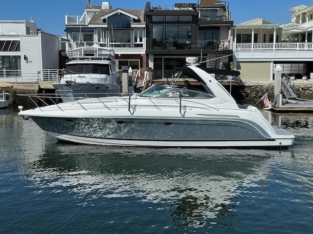 Water-Activities: Roam Yacht Charters - Intimate Water Adventures