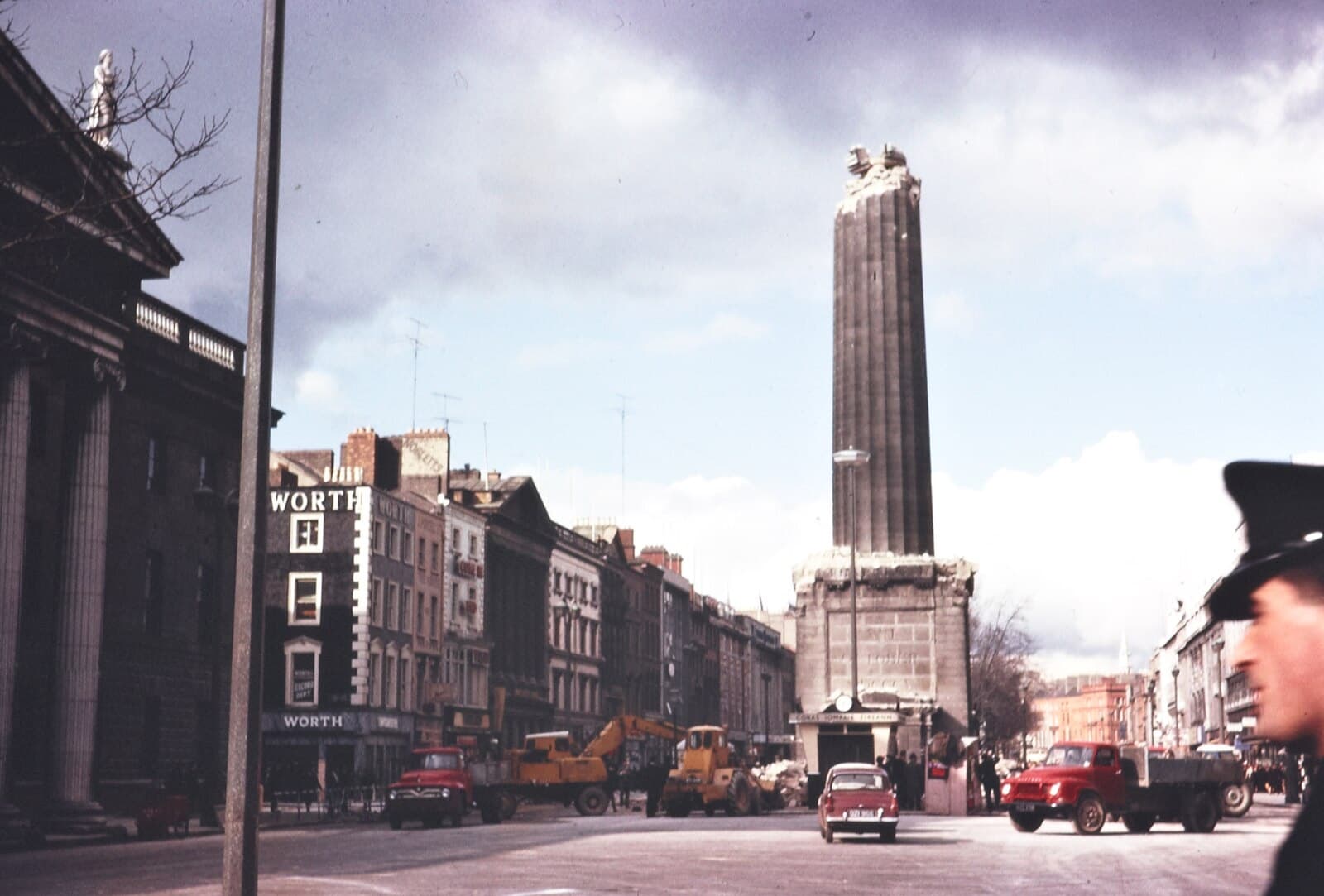 Walking Dublin's Troubles: Trinity College to the Liffey — A 2-Hour Guided History Tour