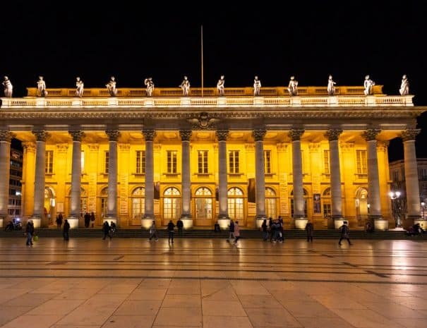Night Walking Tour of Bordeaux with Bordeaux Walking Tours