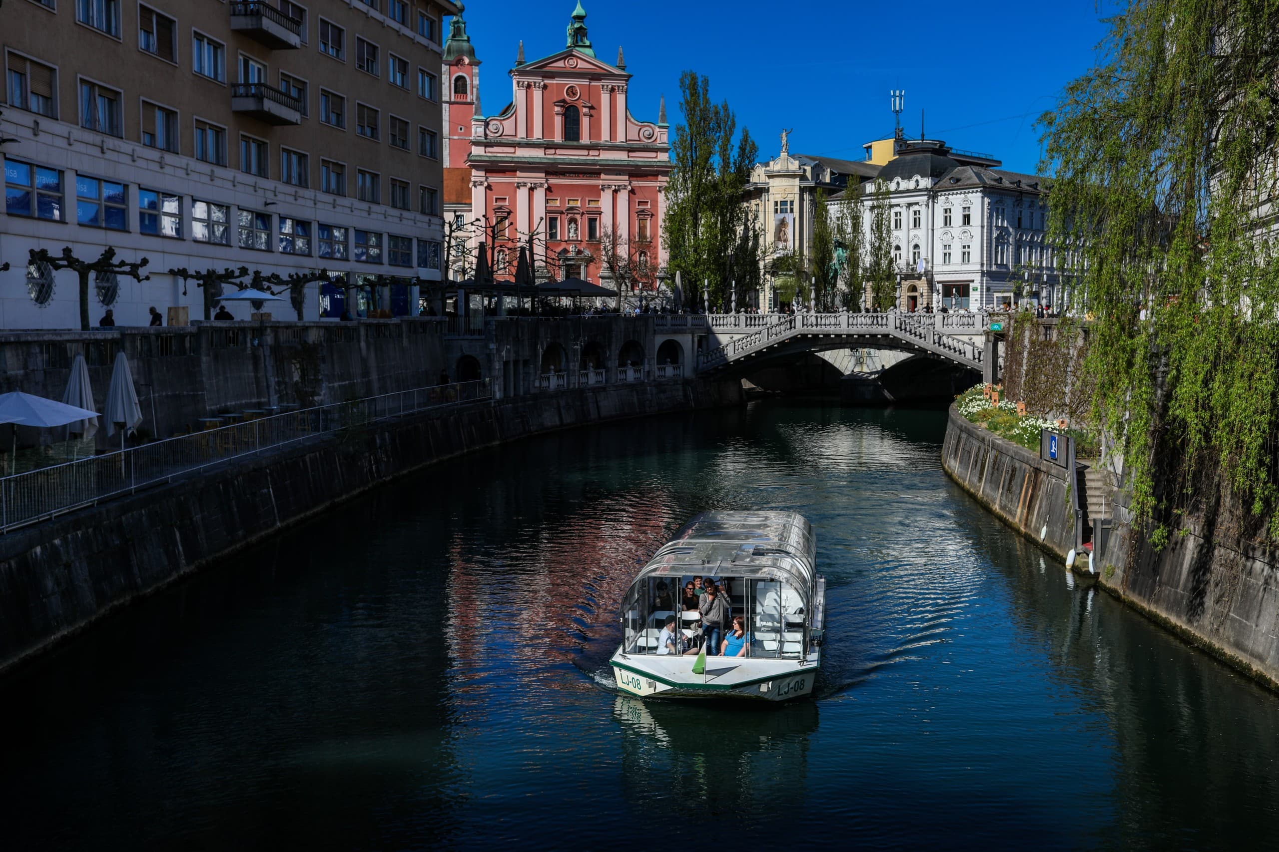 Ljubljana River Cruise and Three-Course Lunch at Gostilna Livada