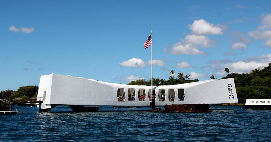 Pearl Harbor & Honolulu Private Boat Tour Experience