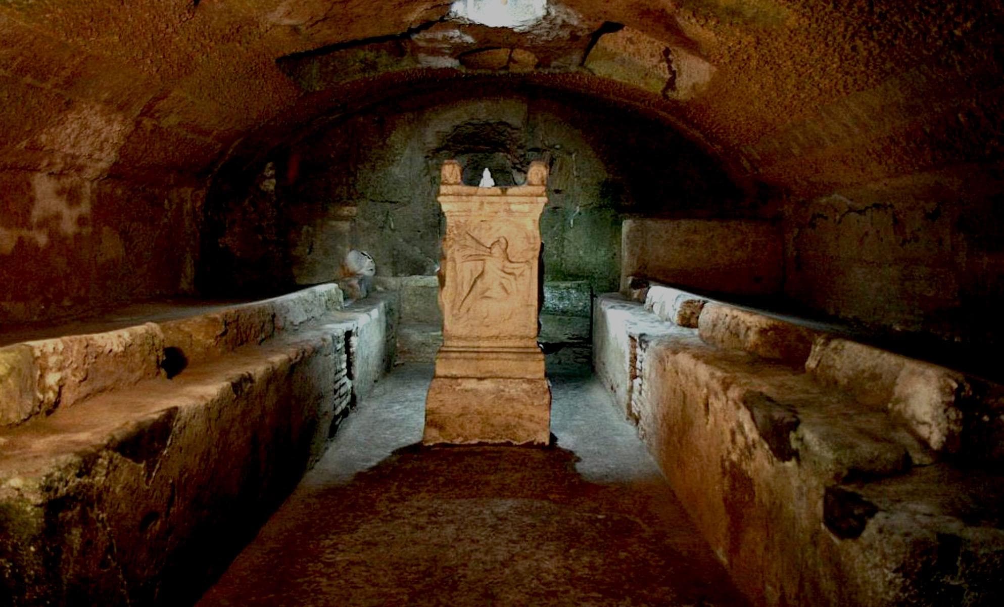 Underground Basilica Tour in Rome with Touriks