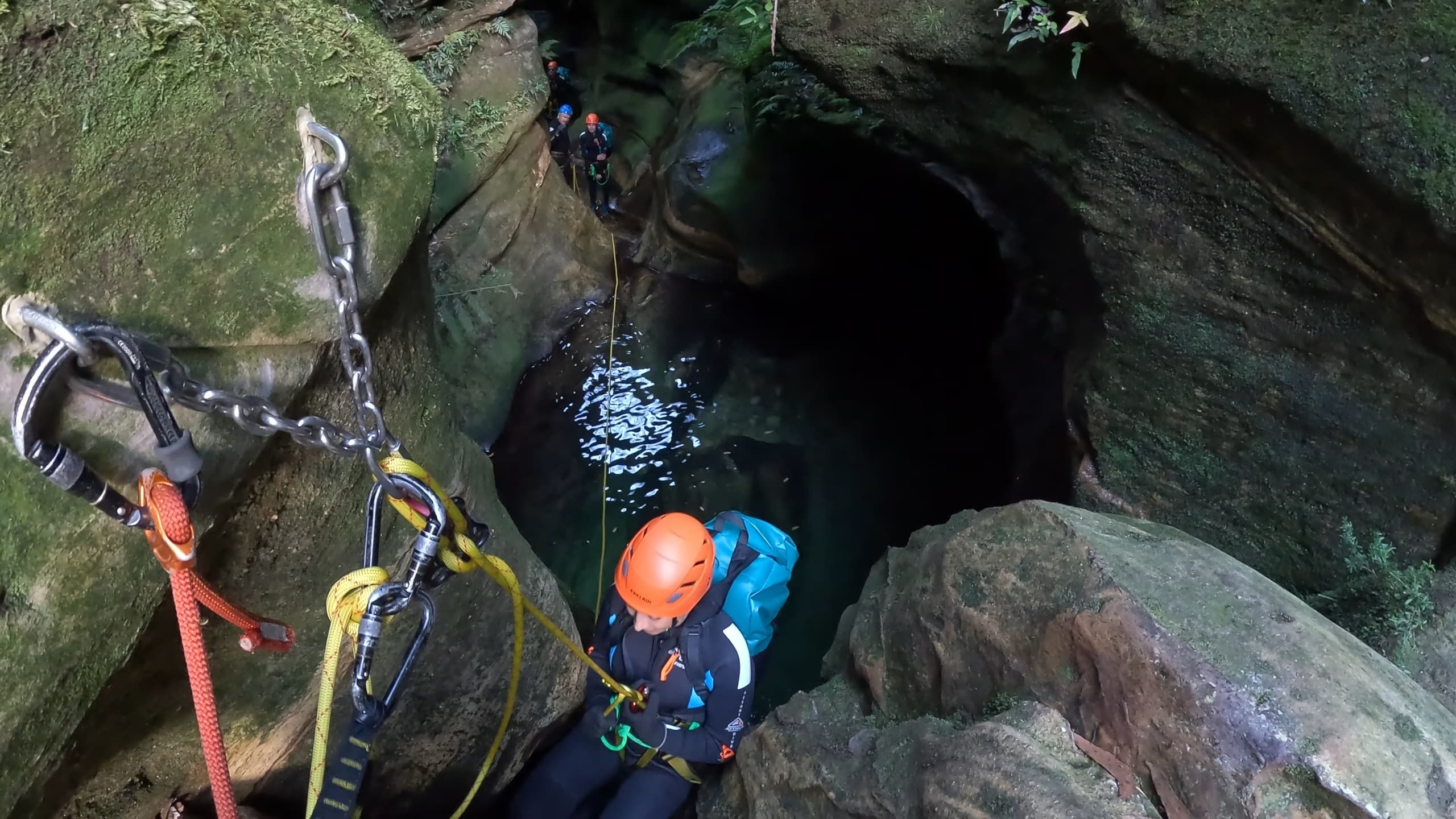 Yileen Canyon Canyoning: Abseils, Pools & Grose Valley Views in the Blue Mountains photo 2