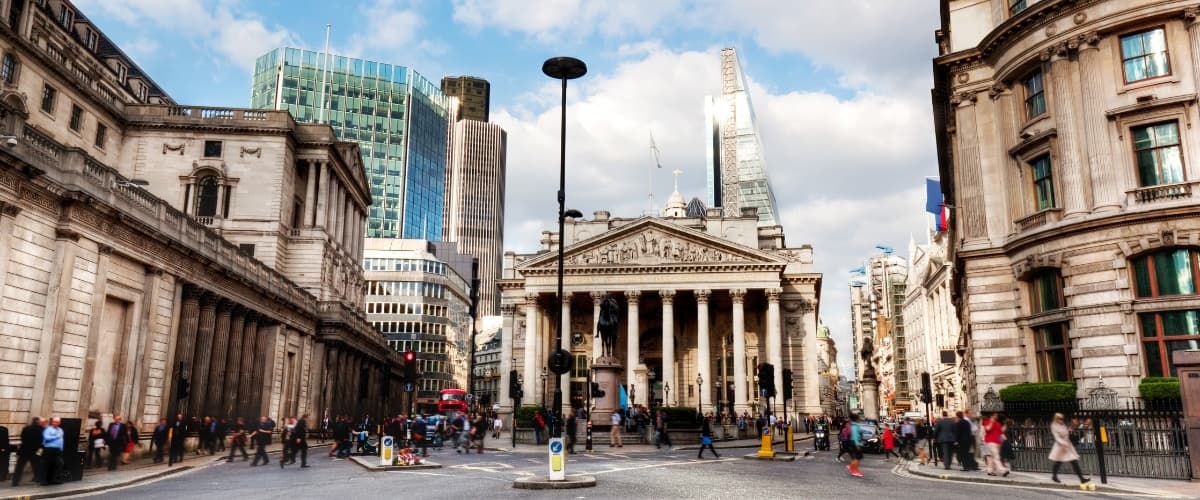 Pioneering Women Tour | London Guided Walks Private Tours