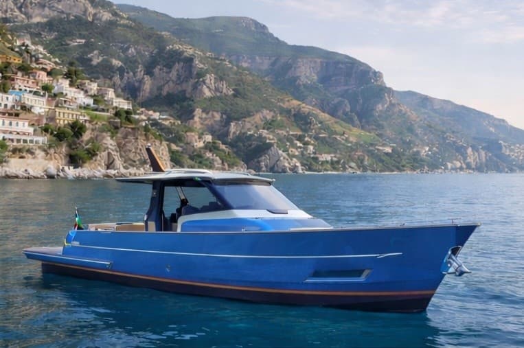 Positano Dolce Vita: Amalfi Coast Luxury Lancia Aprea Cruise to Li Galli photo 1