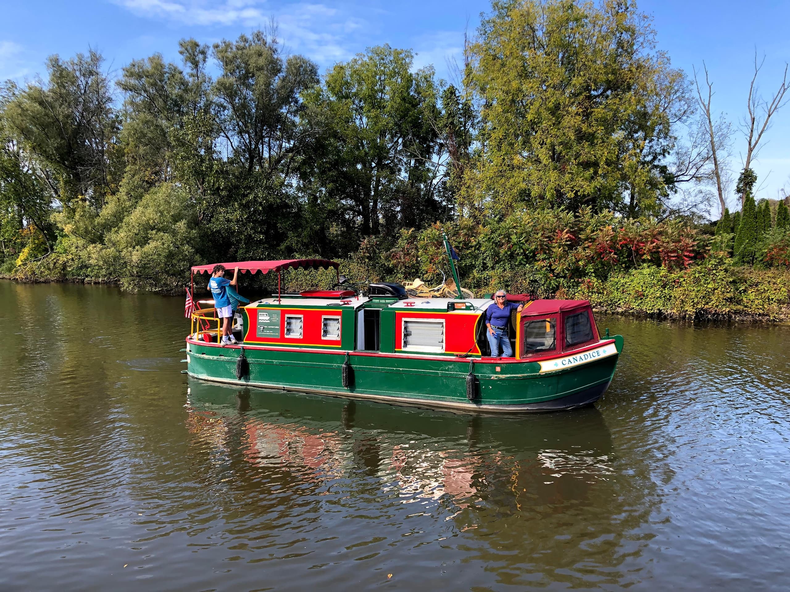 Water-Activities with Erie Canal Adventures: Lockmaster 34 Experience