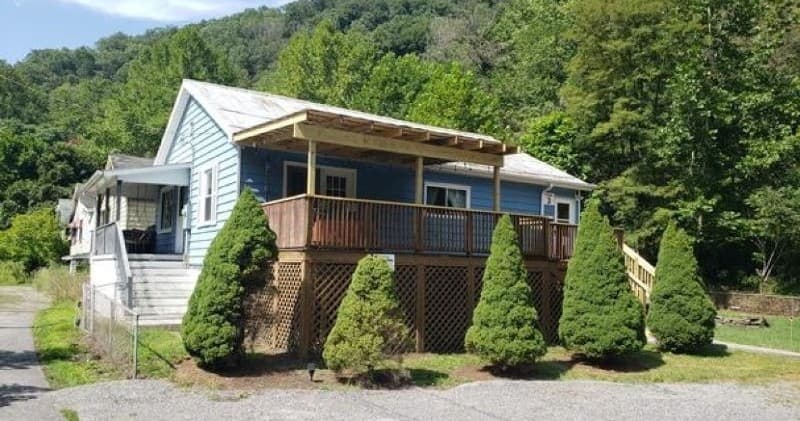 Rustic Comforts and Outdoor Adventure at Cottage 3 in Kimball, West Virginia