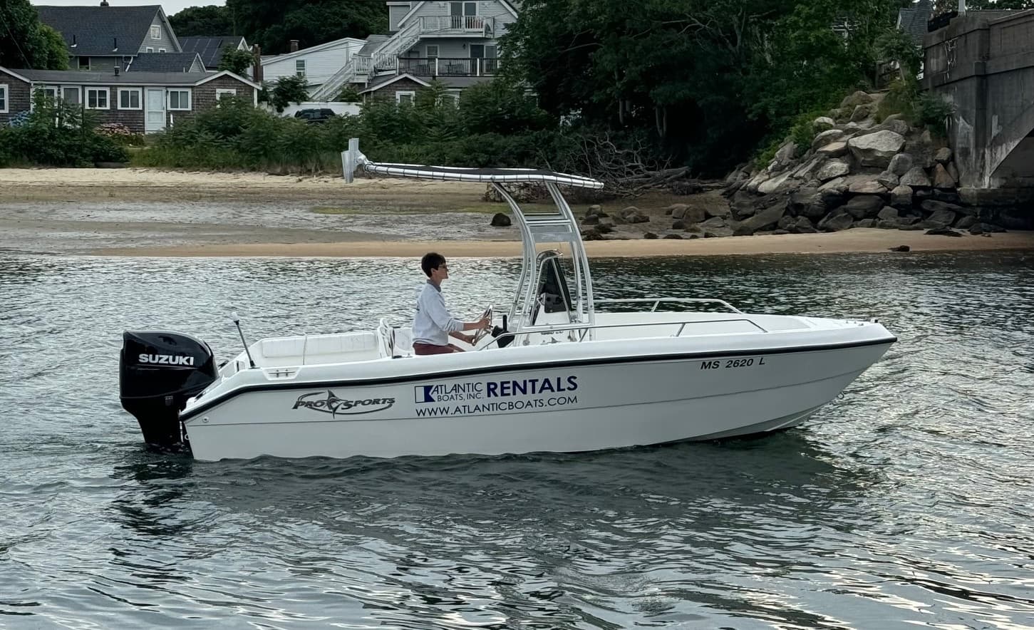 Fishing & Cruising with Atlantic Boats’ 20’ ProSports Console