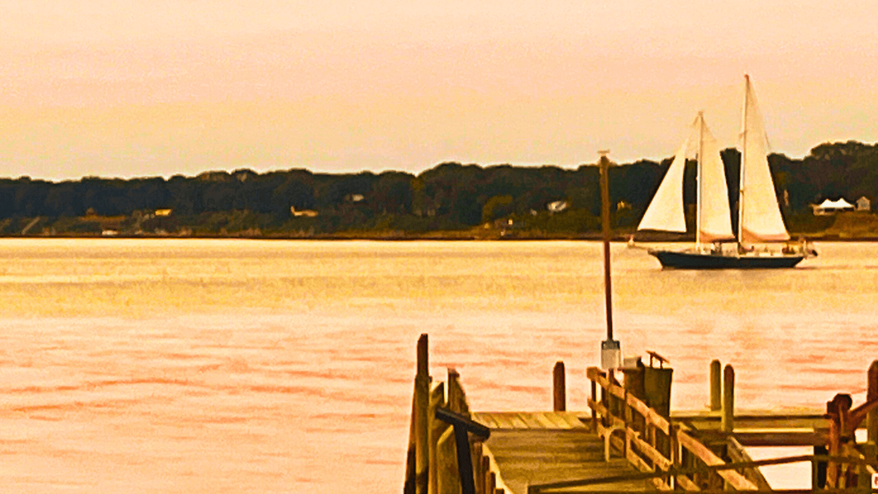 Yorktown Scenic Sunset Sail on Schooner Alliance II: Historic Harbor Adventure