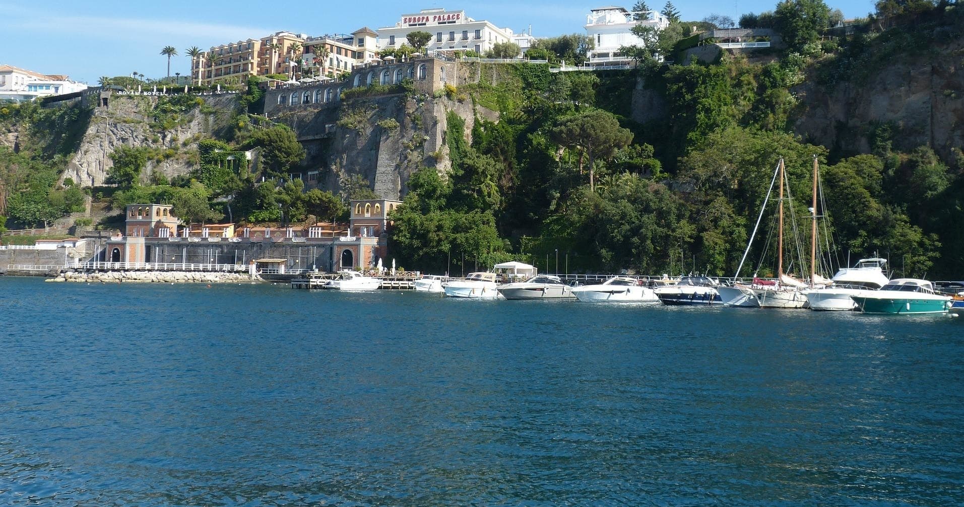 Private Boat Tour of Sorrento Coast with Cassiopea