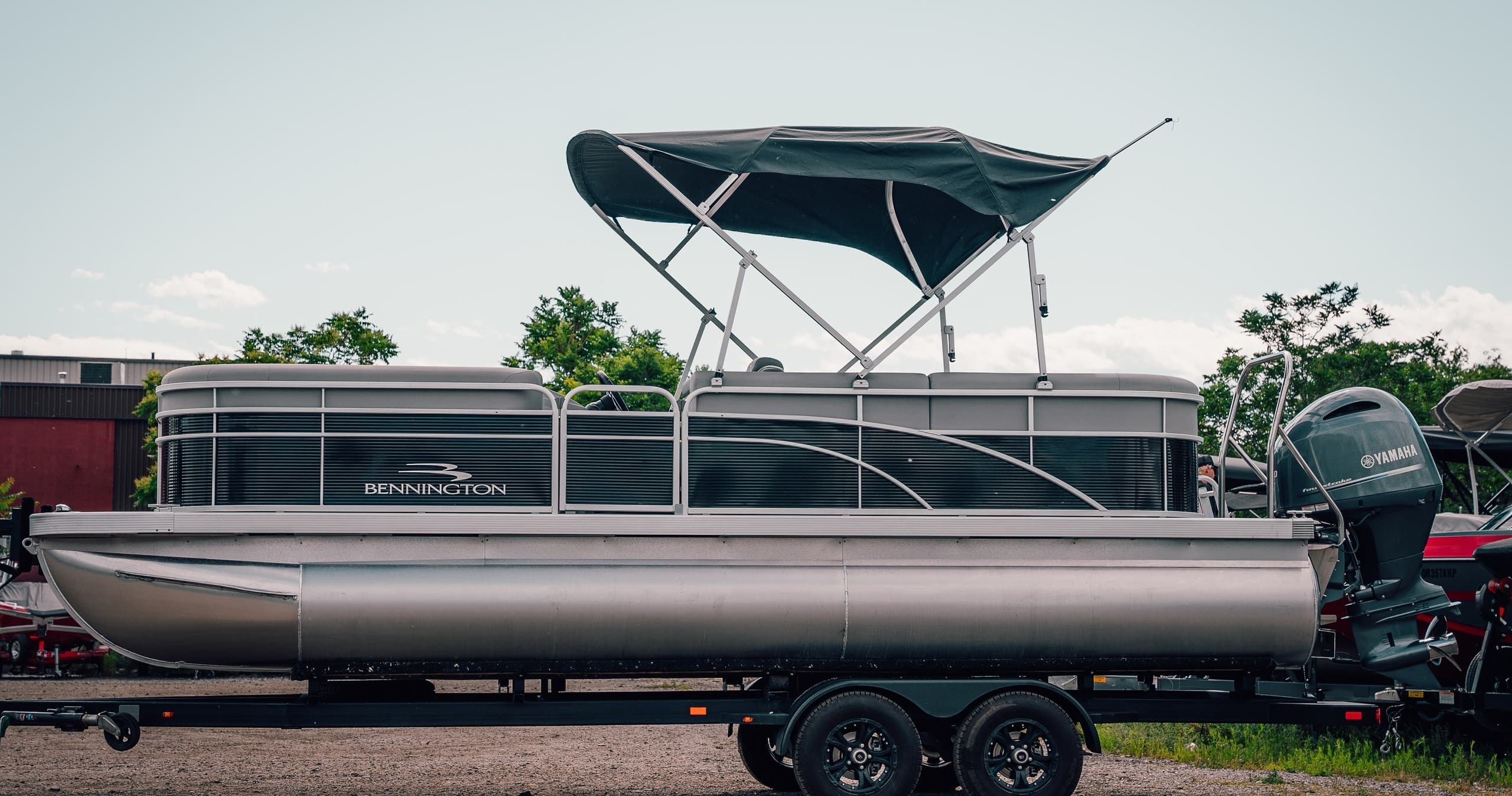 Bennington Pontoon Rentals with Kelowna Boat Charters