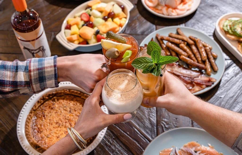 Boozy Brunch & Bourbon Tour in Louisville, Kentucky