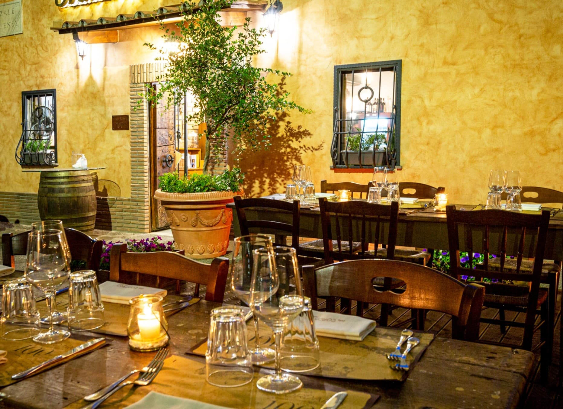 Rome at Sunset: Private Golf Cart Tour and Authentic Trattoria Dinner