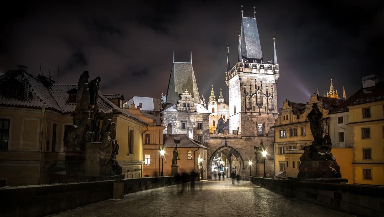Ghost & Legends Tour with Walkative! in Prague
