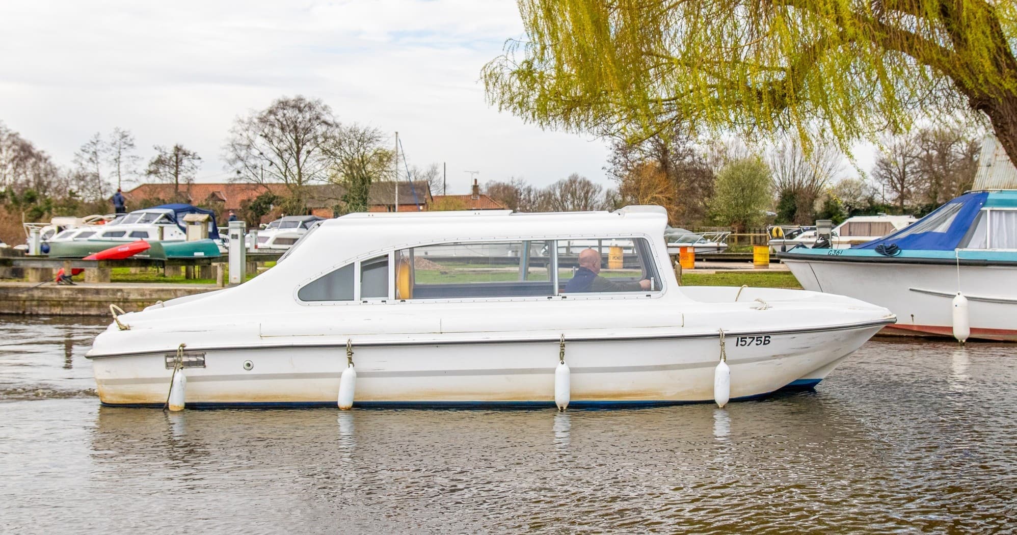 Outdoor Water Adventures with Wayford Marine in Norwich