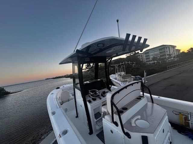Multi-Day Boat Rentals at Anna Maria Island: Self-Drive Sea Hunt Adventures