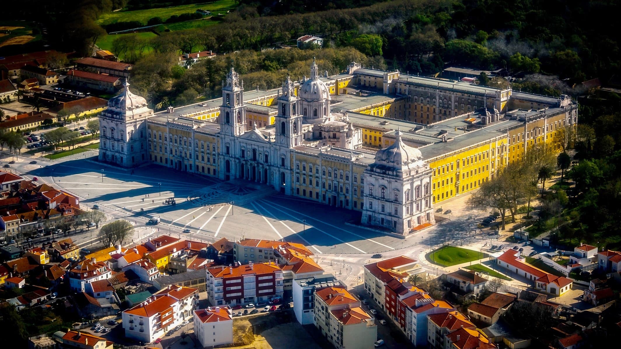 Cultural & Scenic Trip with Wonder Van in Cascais