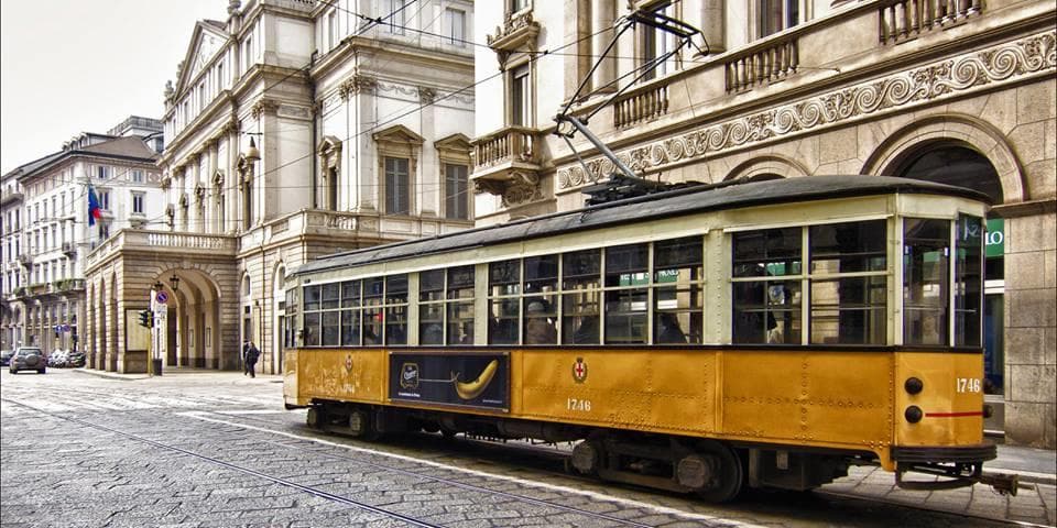 Cultural City Tour: Milan’s Art & Architecture with Your Travel Diary