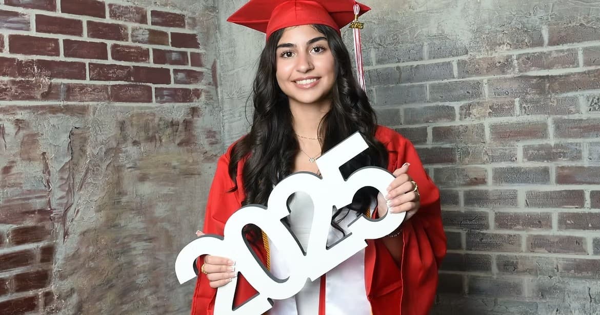 Opening Act Senior Portraits: Fast Cap & Gown Photos in Bethlehem