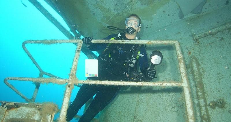 Advanced Scuba Diving on Oriskany Wreck, Alabama