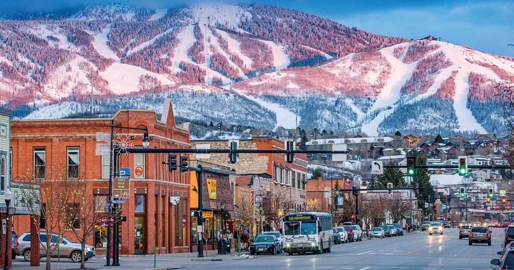 Steamboat to Summit County Private Shuttle: Winter-Ready Transfers to Vail & Breckenridge