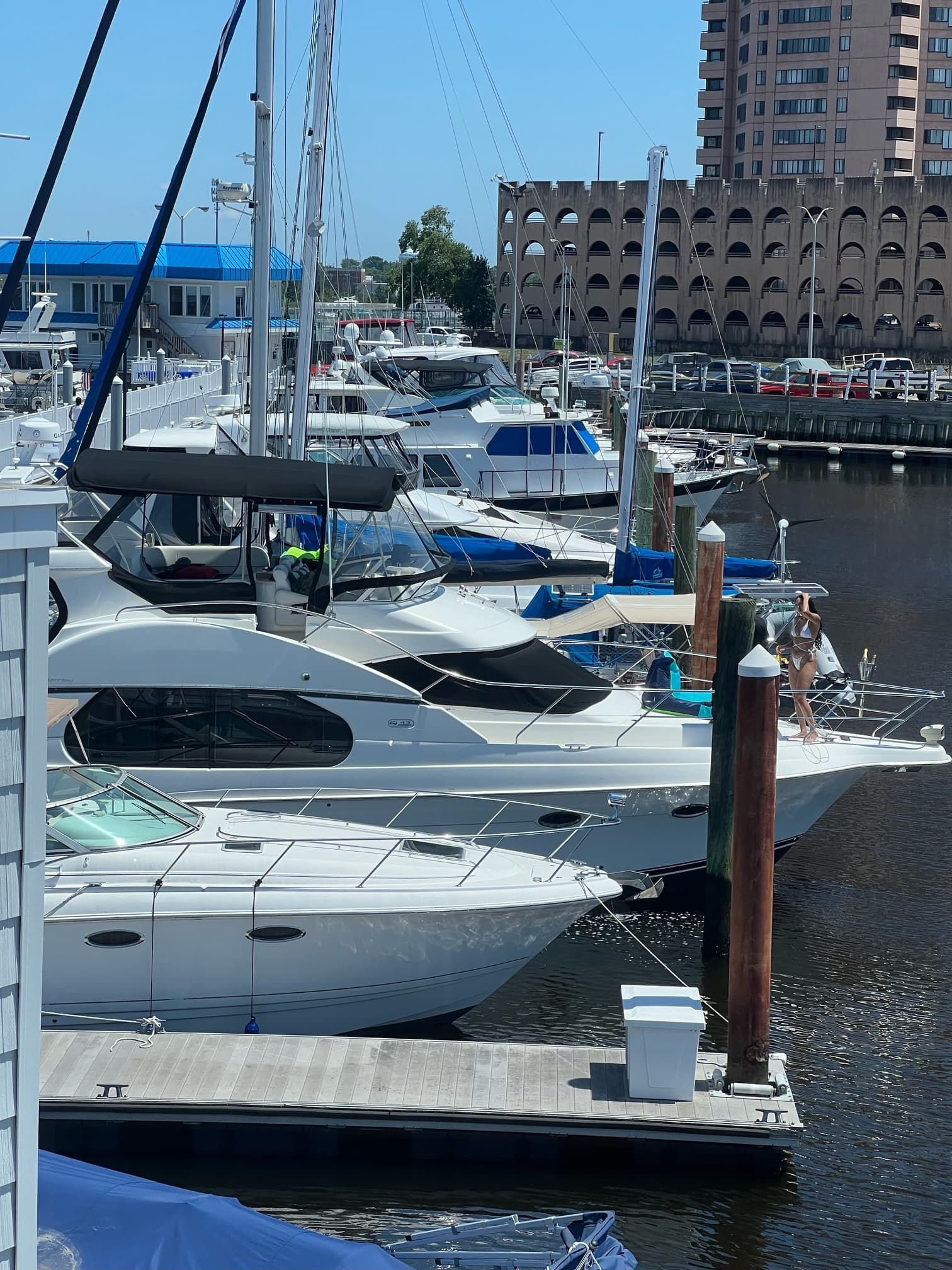 Luxury Yacht Charter in Portsmouth: Explore Scenic Virginia Waters Aboard Char Mink