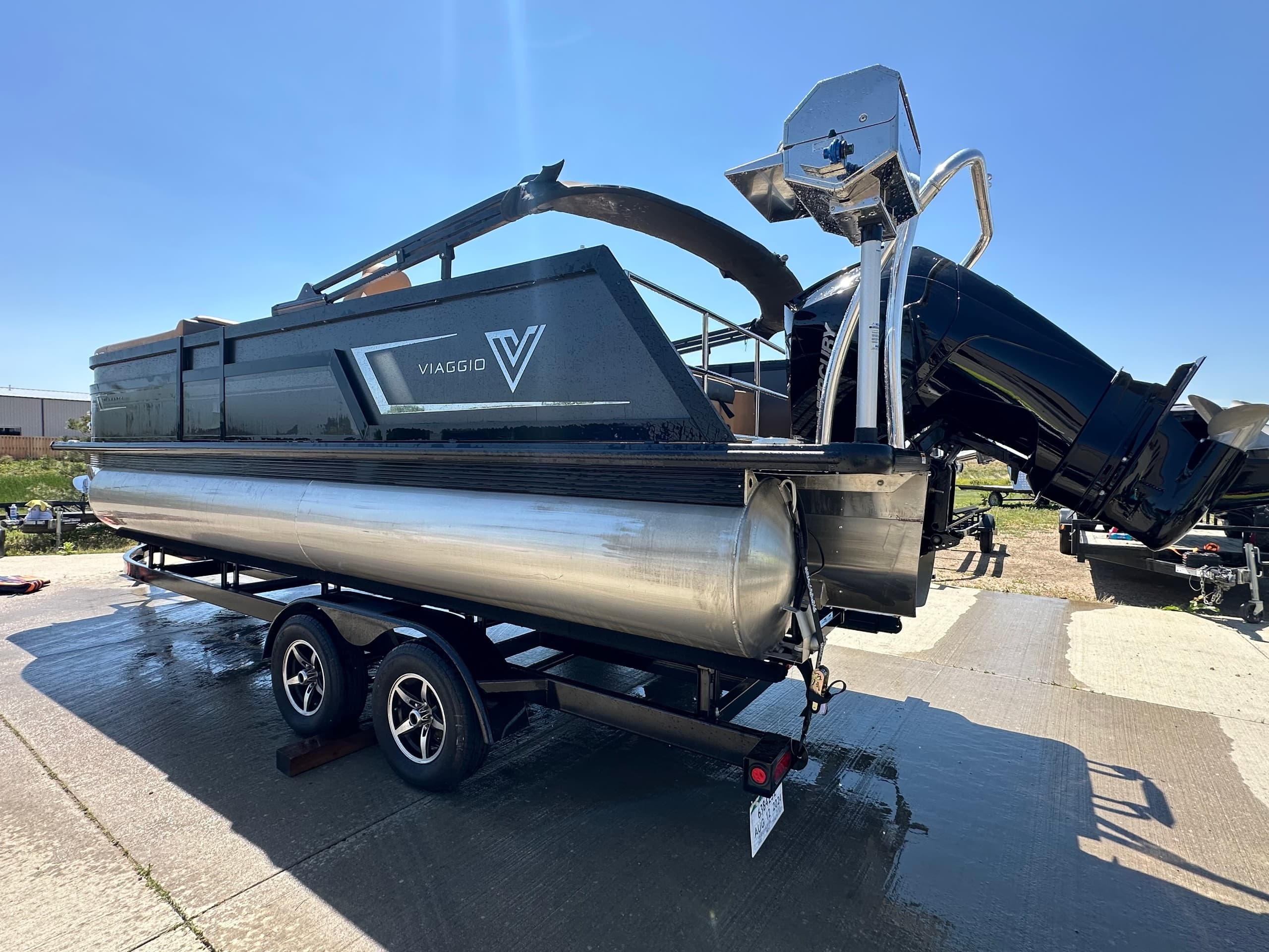 Luxury Pontoon Rentals on Boyd Lake: Viaggio Diamante 23S for Groups photo 3