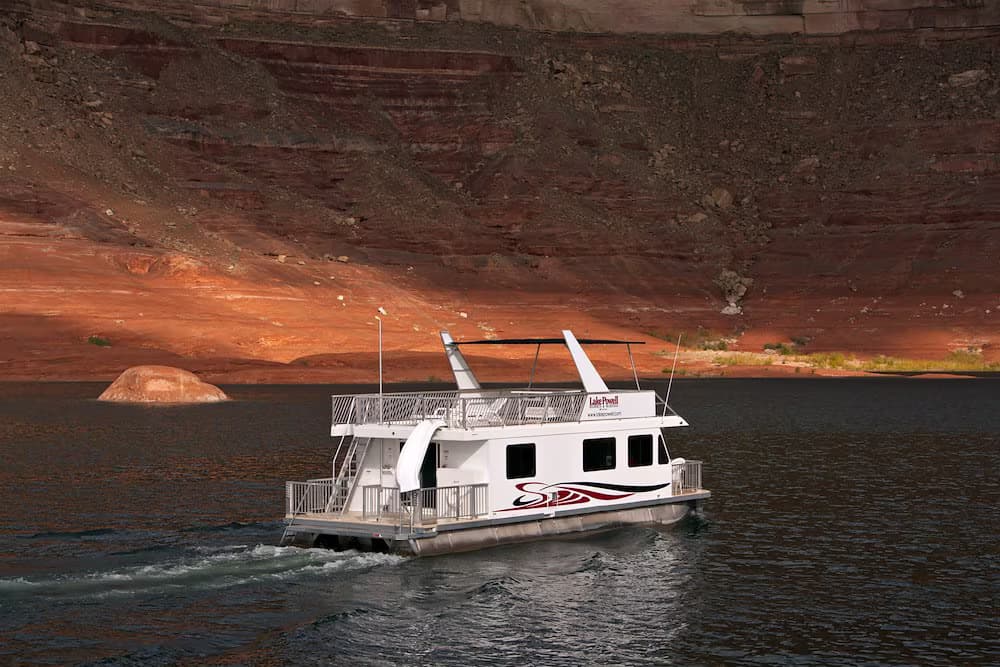46 Ft Expedition Houseboat Adventure on Lake Powell, Arizona