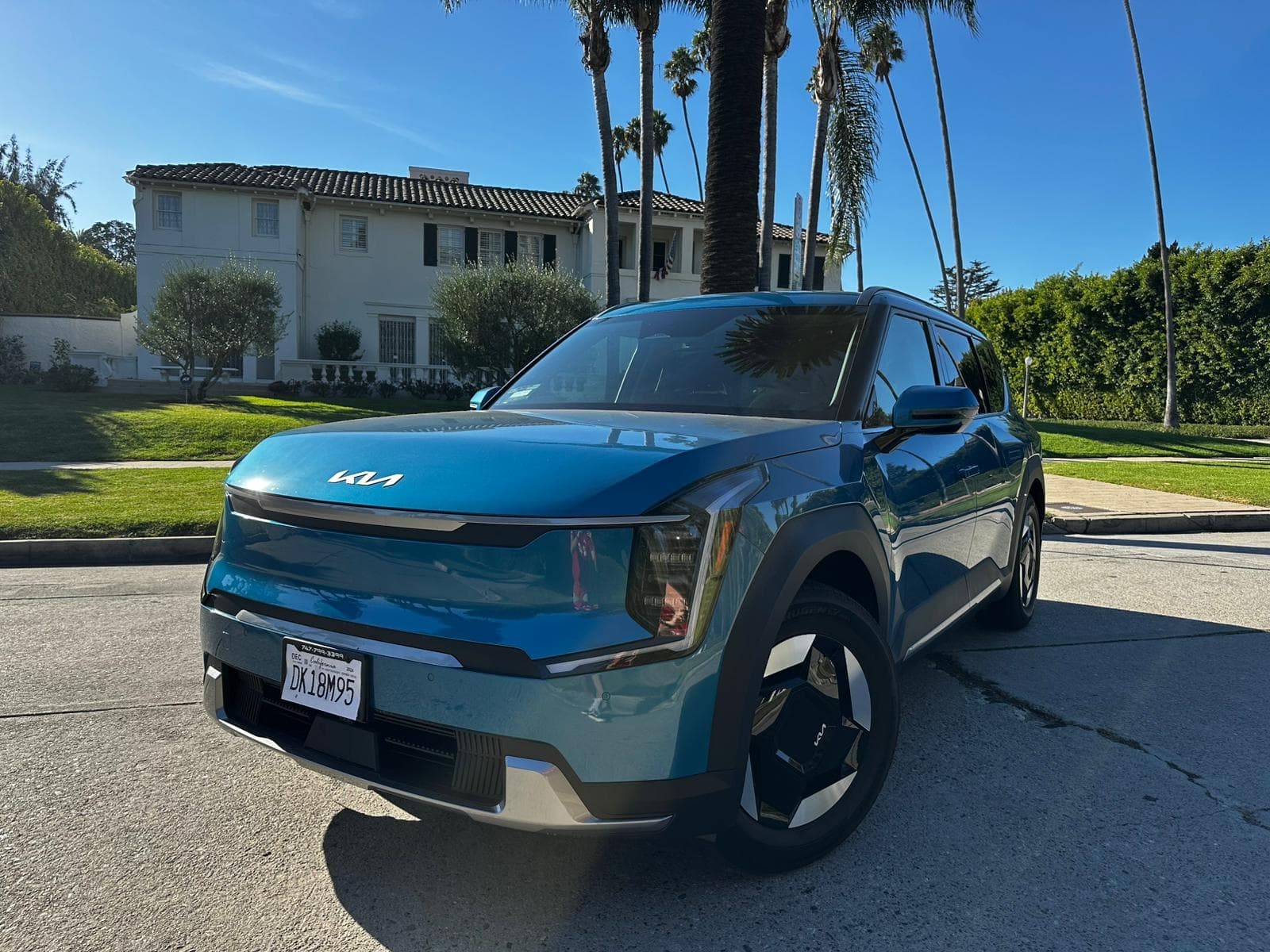 Private Electric SUV Tour of Beverly Hills & LA