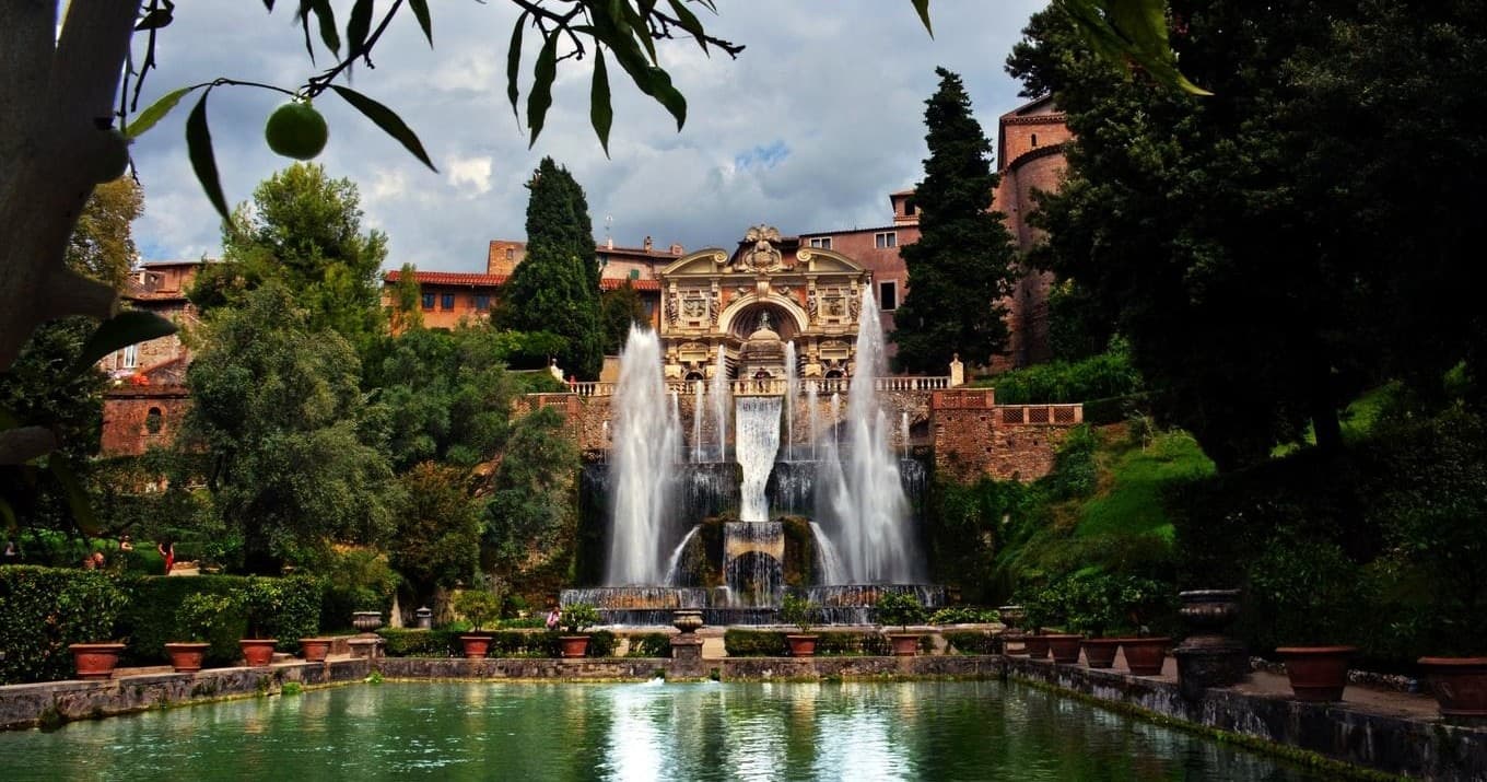 Villa Tours & History with RGV Incoming near Rome