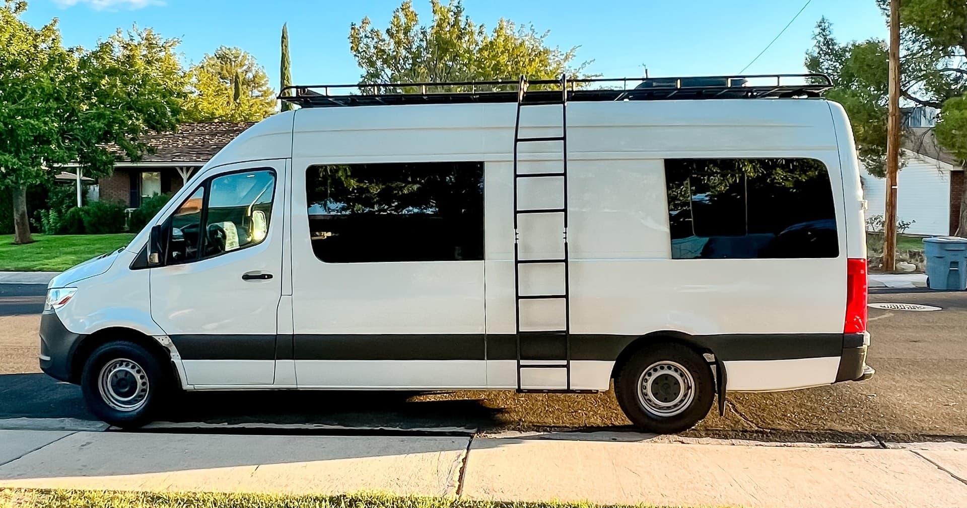 Explore Utah Outdoors in the Travel Van - Sleeps 3 Seats 10
