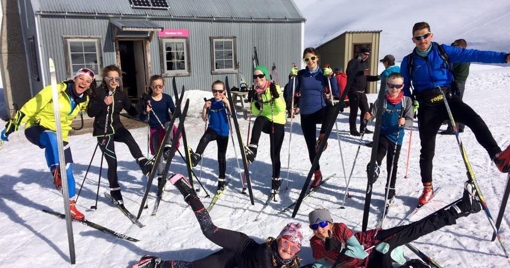 Winter Sports & Snow Farm: Wanaka Primary School Ski Adventure