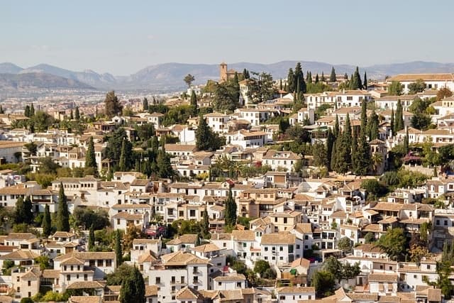 Historic Walks in Granada with Walkative!