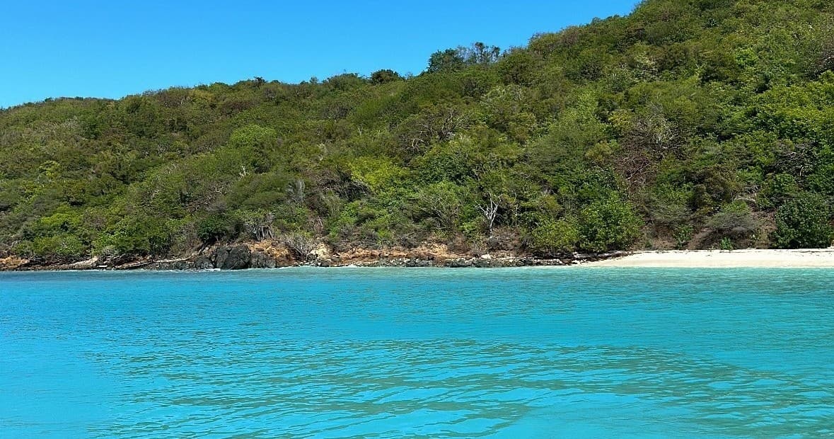 Merluza Boat Tours: Explore Fajardo’s Stunning Islands