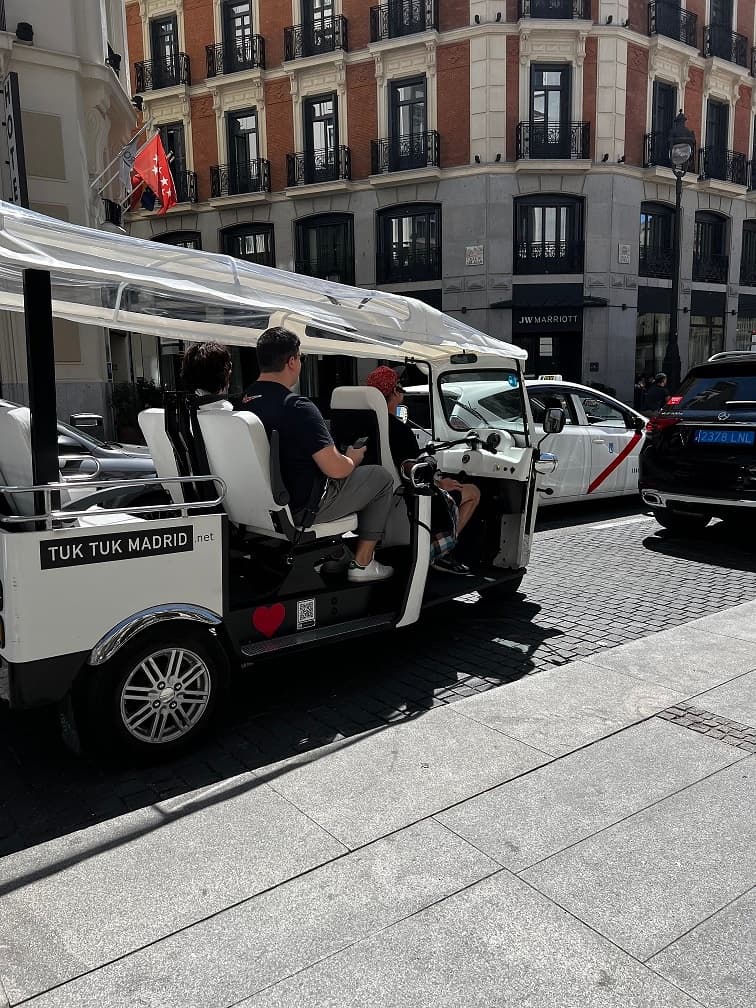 Urban Adventure: Tuk Tuk Tour in Madrid with Wonder Tours