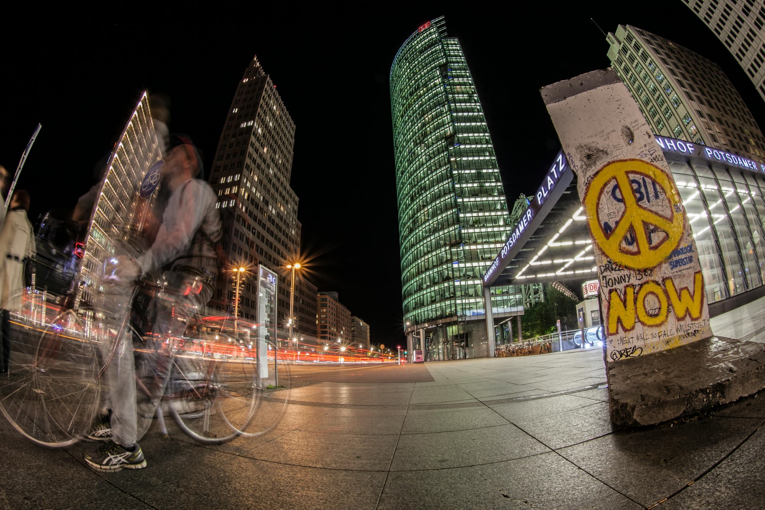 Nightlife & City Life: PubCrawl Berlin Adventure