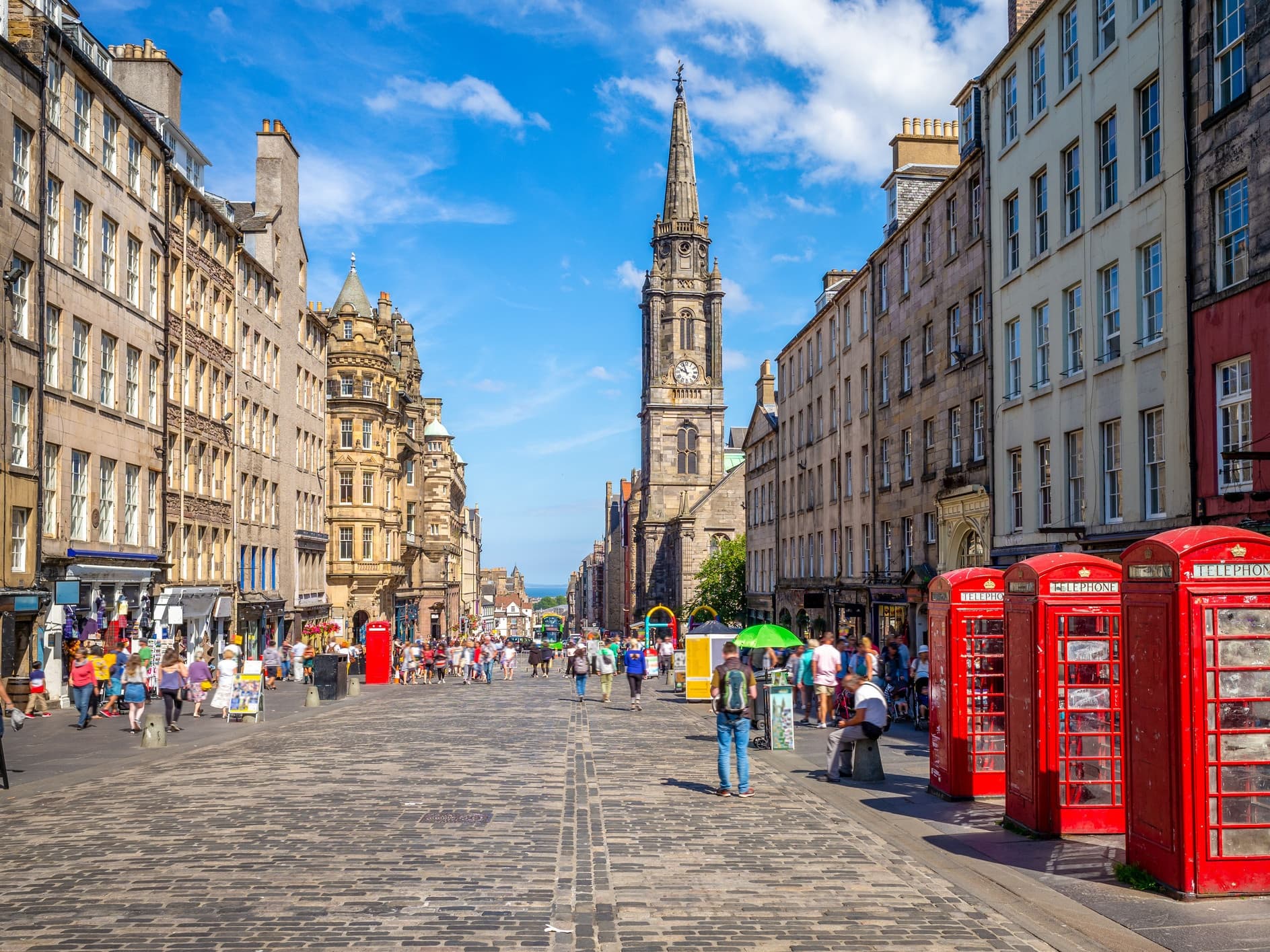 Edinburgh Sightseeing in a London Taxi with Black Cab Heritage Tours