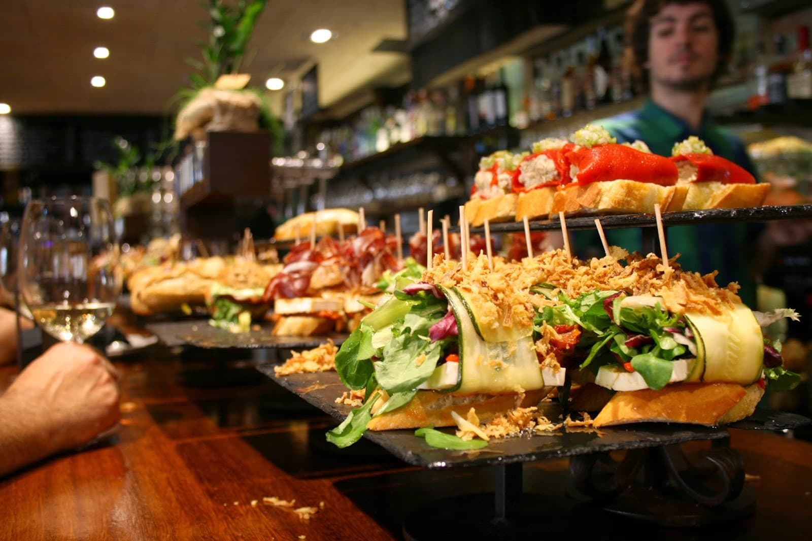 Pintxos & Spanish Wines Tour with Local Experts in Bilbao