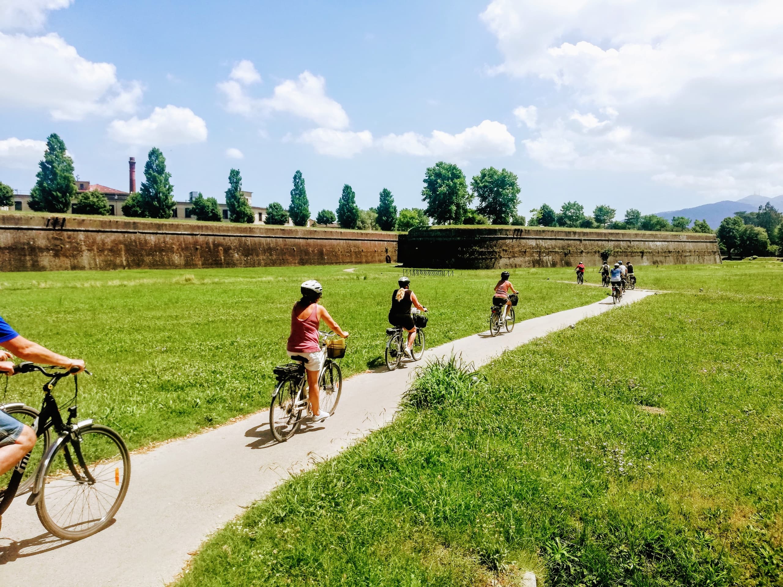 E-Bike Tour of Lucca’s Walls with Tourist Center Lucca