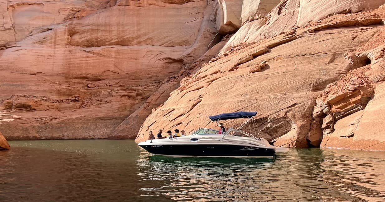 Explore Lake Powell: Private Water Sports and Photography Boat Tours at Antelope Canyon