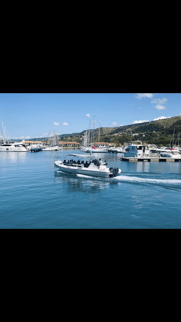 Coastal Boat Adventure with TropeaSub Diving Center