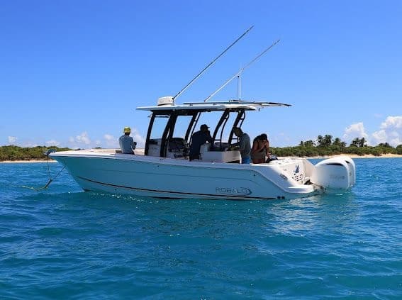 Private Luxury Powerboat Adventure in Fajardo, Puerto Rico